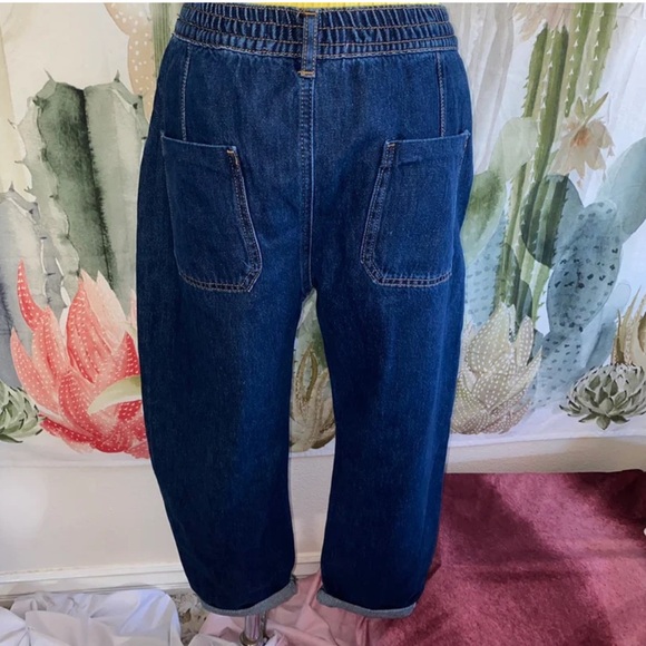 Woman’s Zara High Waisted Jeans 🌵4 - Picture 2 of 9